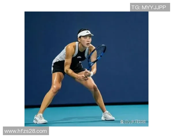 翘臀足球明星女友的时尚生活与运动魅力揭秘 翘臀足球明星女友的时尚生活与运动魅力揭秘